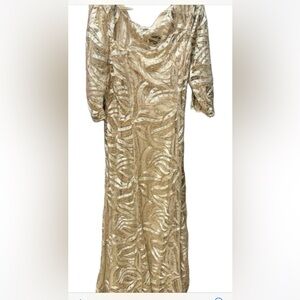 Tahari. Women’s Size 18. Champagne Gold sequined and lace.